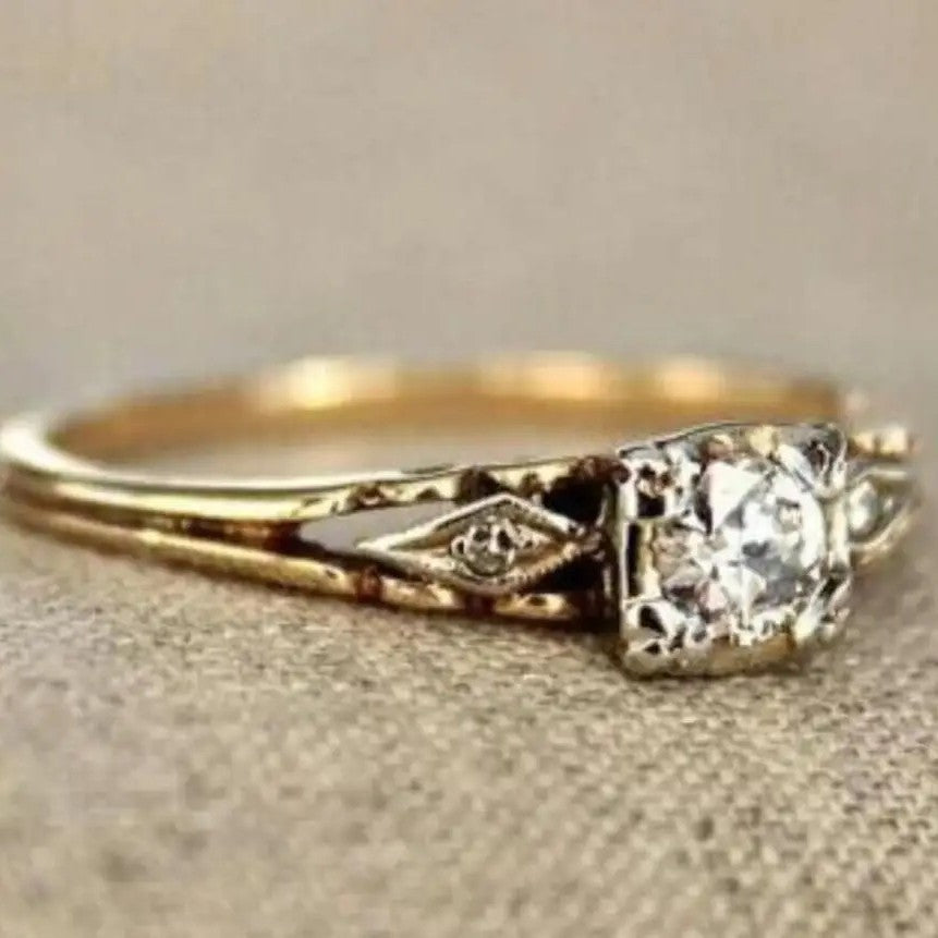 Upea Kulta Sormus päivittäiseen käyttöön