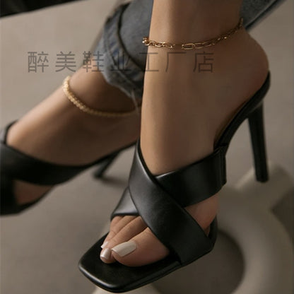 Tyylikeät Ortopediset Sandaalit Jokaiseen Tilaisuuteen