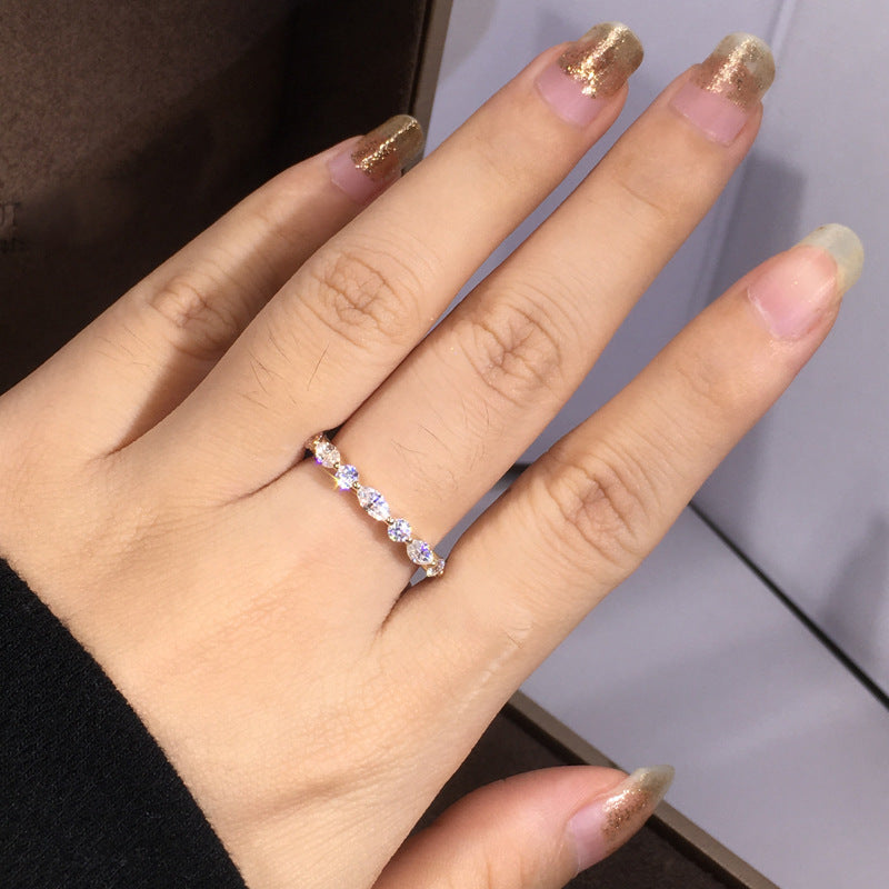 Elegantti Sormus jokaiseen tilaisuuteen