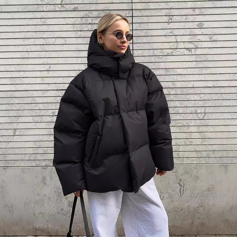 Effortlessly Elegant Jacket with a Timeless Design