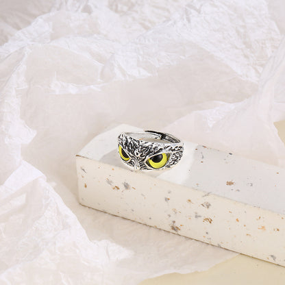 Klassinen Sormus ajattomalla viehätyksellä