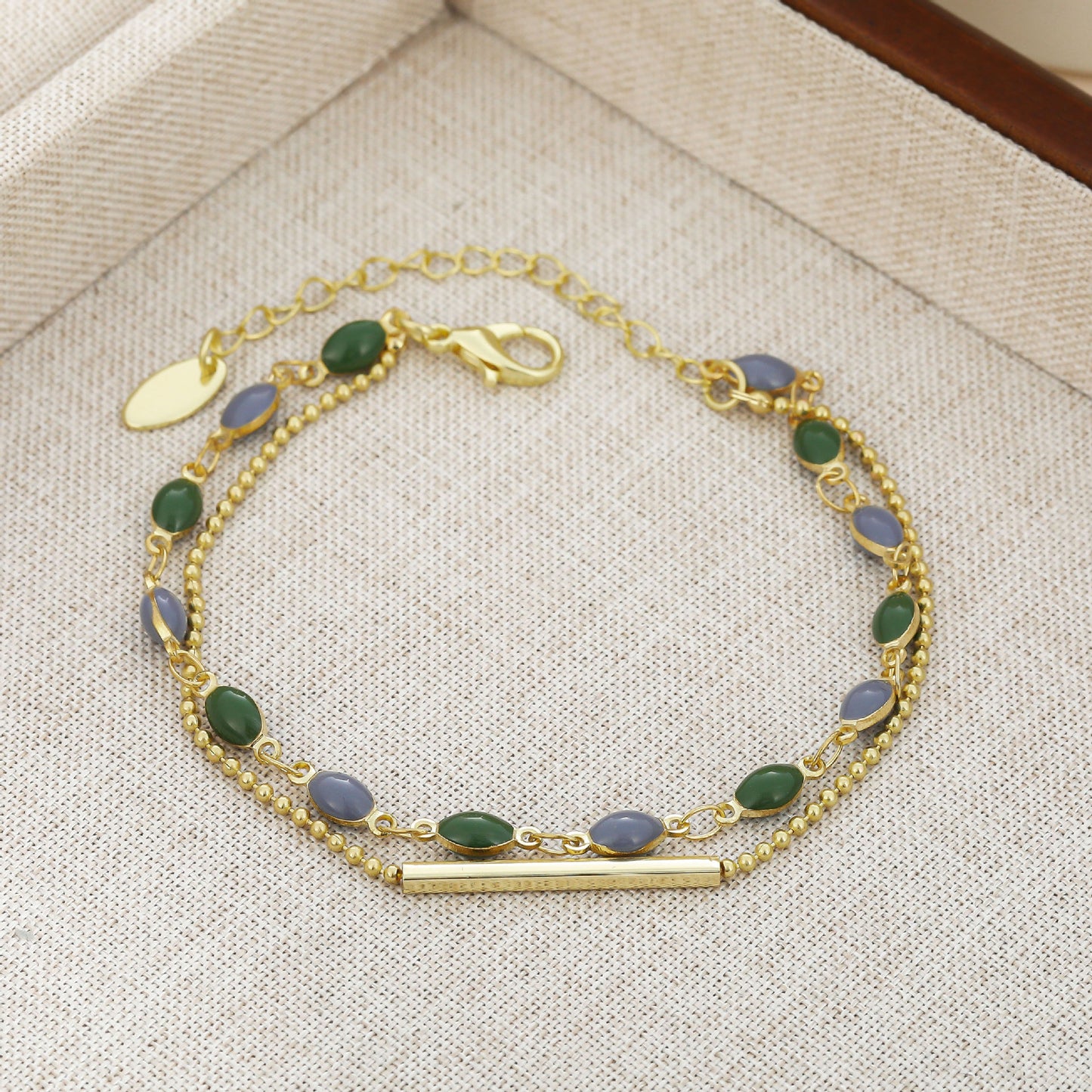 Kaunis Koru ainutlaatuisella tyylillä