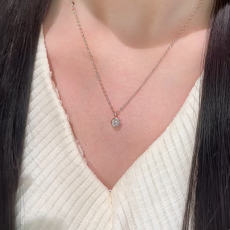 Hurmaava Kaulakoru jokaiseen tilaisuuteen