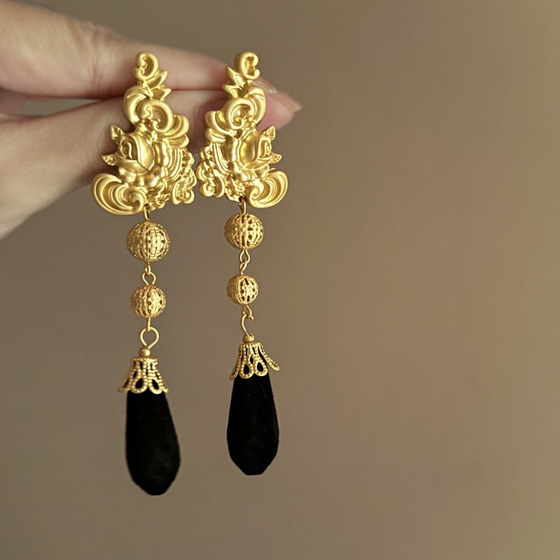 Klassinen Kulta Korvarengas ajattomalla viehätyksellä