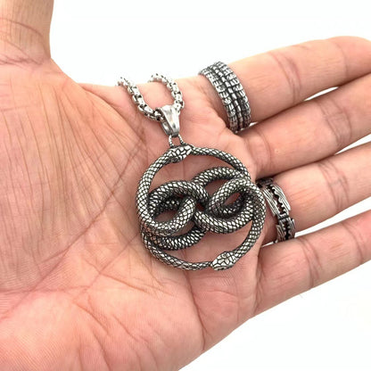 Kaunis Riipus ainutlaatuisella tyylillä