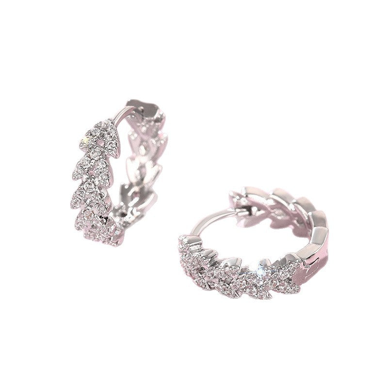 Hurmaava Korvarengas jokaiseen tilaisuuteen