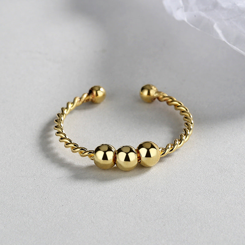 Klassinen Kulta Sormus ajattomalla viehätyksellä