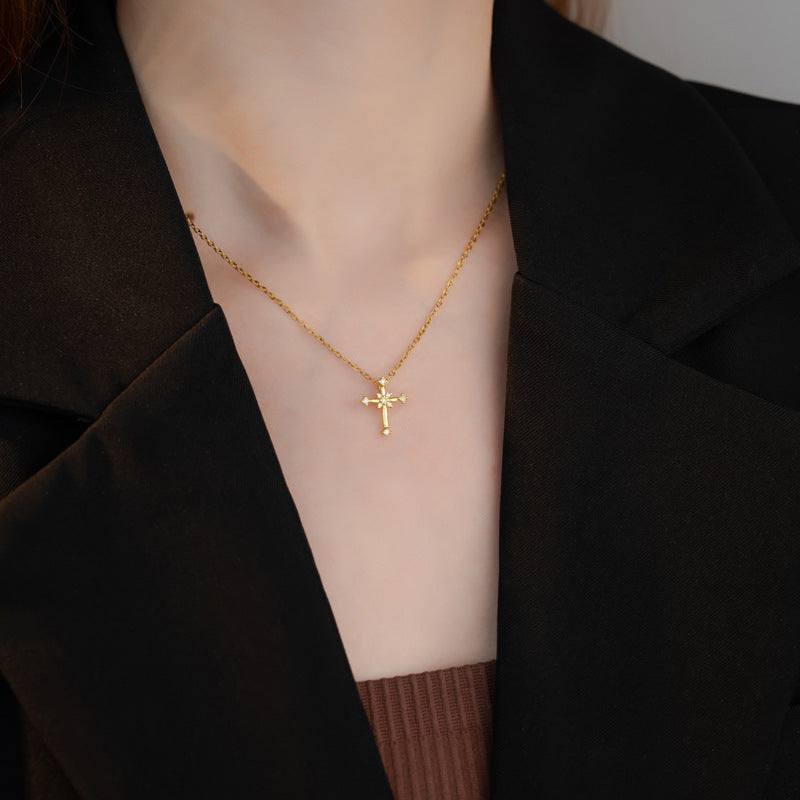 Hurmaava Kaulakoru jokaiseen tilaisuuteen