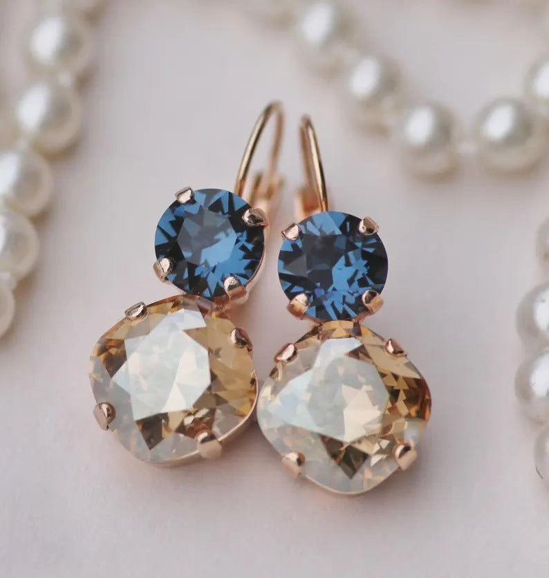 Kaunis Korvarengas ainutlaatuisella tyylillä