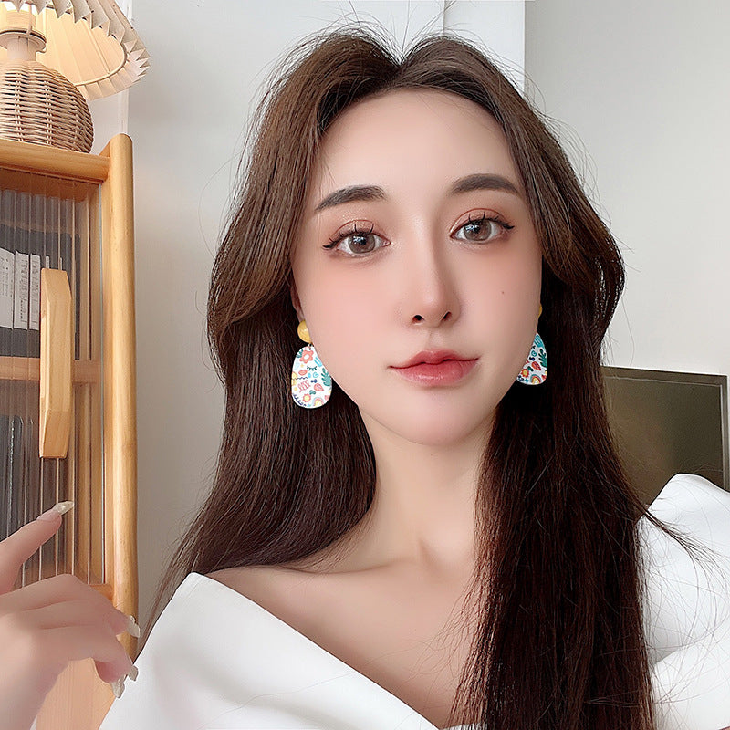 Käsintehty vintage Korvarengas