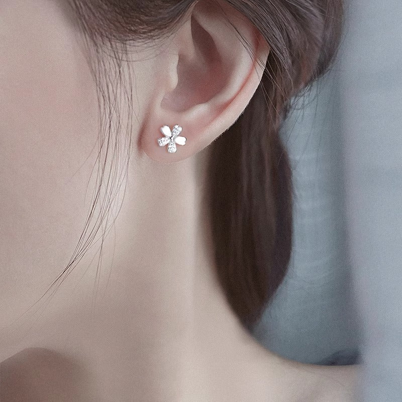 Herkkä käsityö Korvarengas