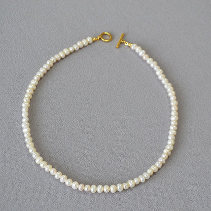 Hurmaava Helmi Kaulakoru jokaiseen tilaisuuteen