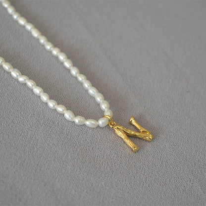 Hurmaava Helmi Kaulakoru jokaiseen tilaisuuteen