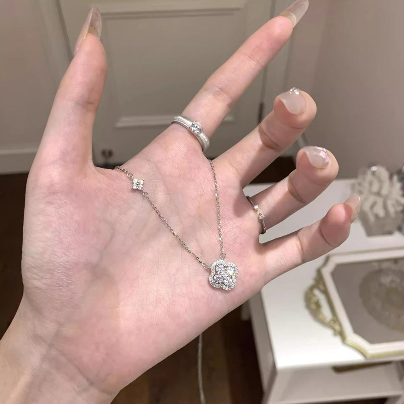 Romanttinen Kaulakoru erityisiin hetkiin