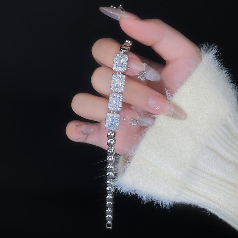 Käsintehty vintage Rannekoru