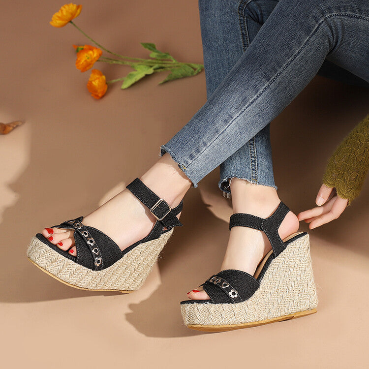 Sulavalinaiset Ortopediset Sandaalit Moderniin Tyyliin