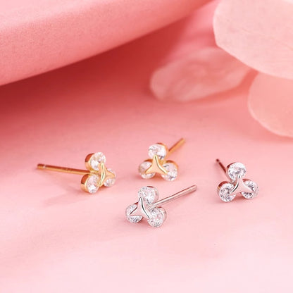 Kaunis Korvarengas ainutlaatuisella tyylillä