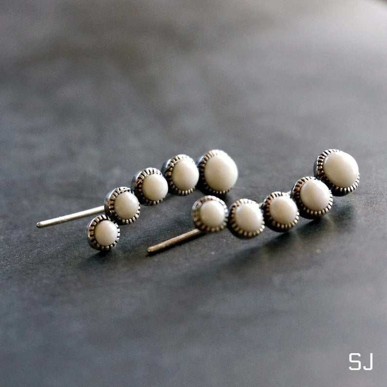 Elegantti Hopea Korvarengas jokaiseen tilaisuuteen