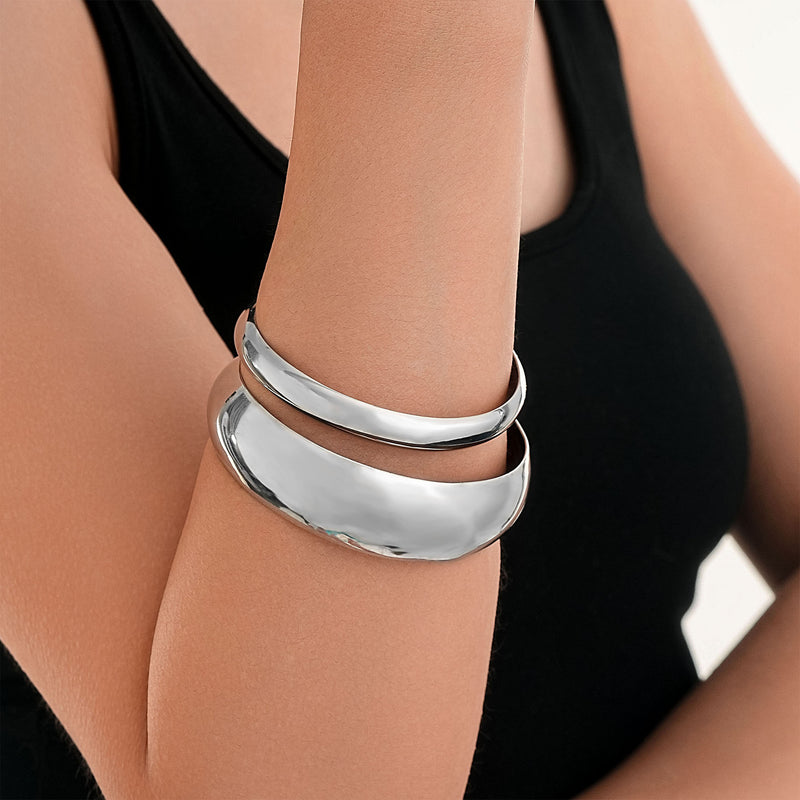 Elegantti Kulta Rannekoru jokaiseen tilaisuuteen