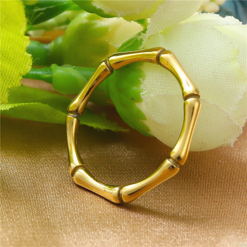 Hurmaava Sormus jokaiseen tilaisuuteen