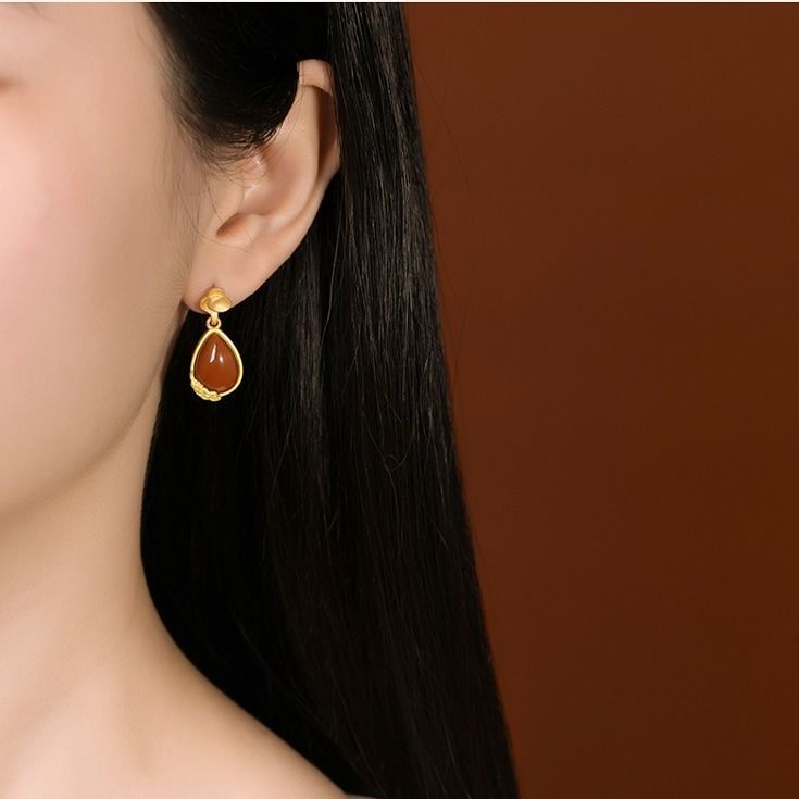 Romanttinen Hopea Korvarengas erityisiin hetkiin