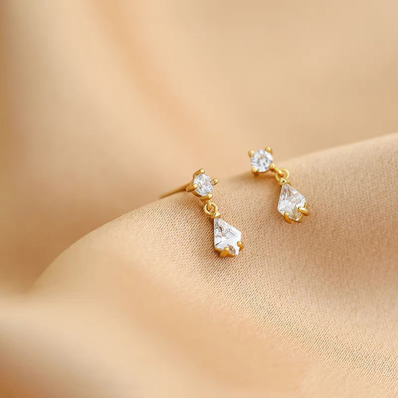 Käsintehty vintage Korvarengas