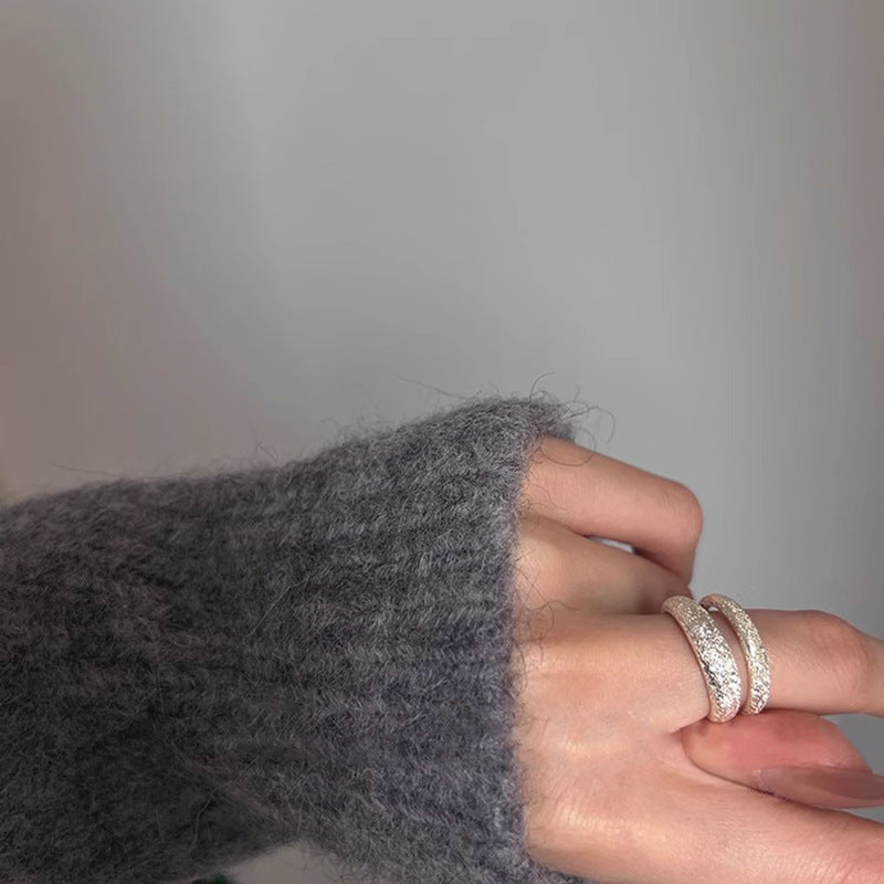 Kaunis Sormus ainutlaatuisella tyylillä