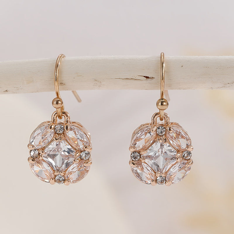 Elegantti Korvarengas jokaiseen tilaisuuteen