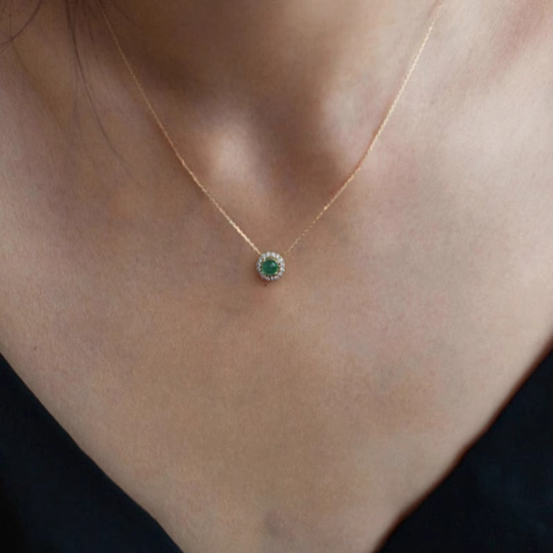 Hurmaava Kaulakoru jokaiseen tilaisuuteen