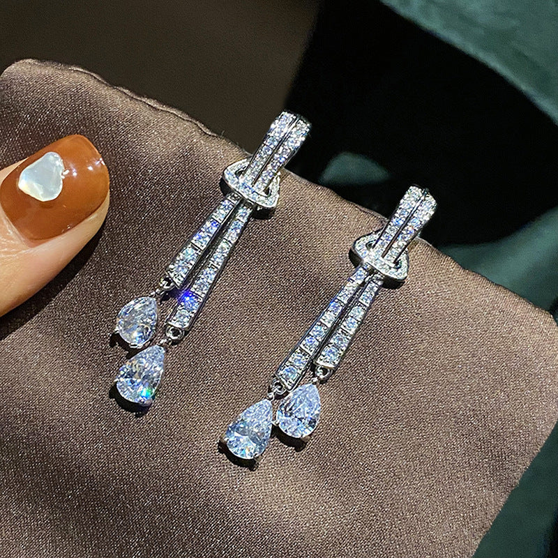 Klassinen Korvarengas ajattomalla viehätyksellä