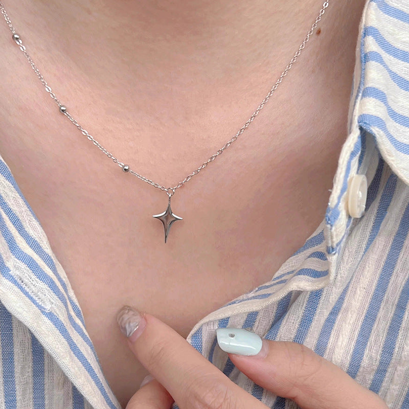 Käsintehty vintage Kaulakoru