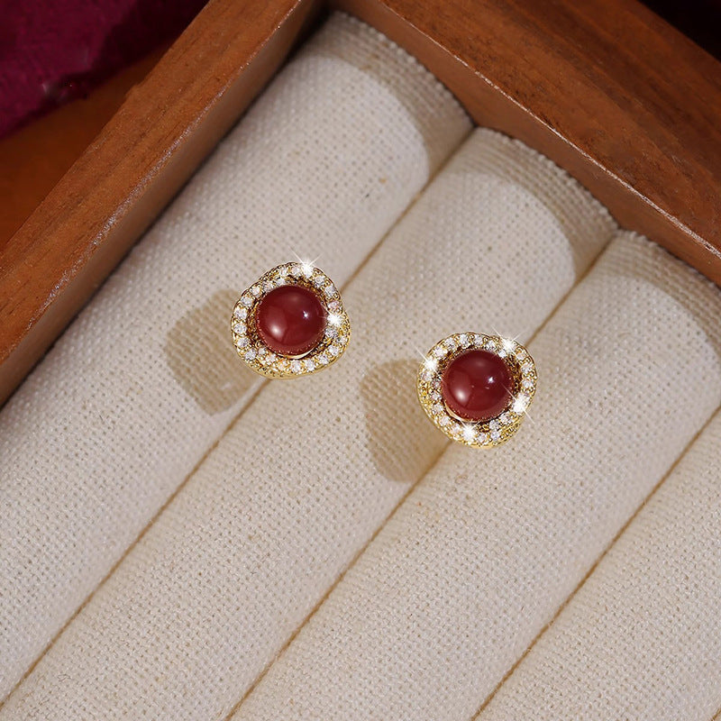 Kaunis Koru ainutlaatuisella tyylillä