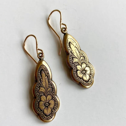 Klassinen Korvarengas ajattomalla viehätyksellä