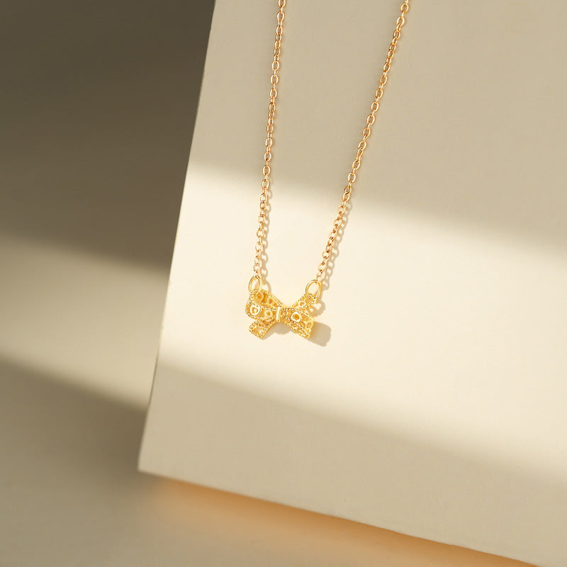 Klassinen Kaulakoru ajattomalla viehätyksellä