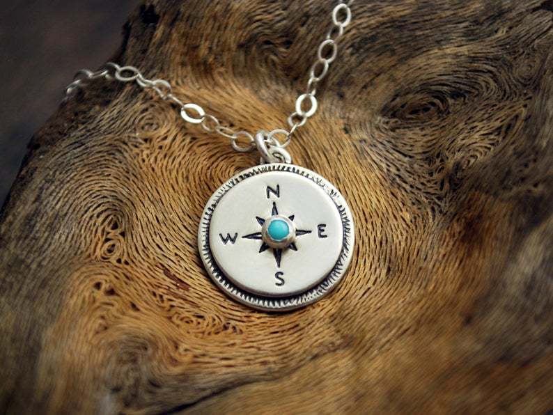 Elegantti Koru jokaiseen tilaisuuteen