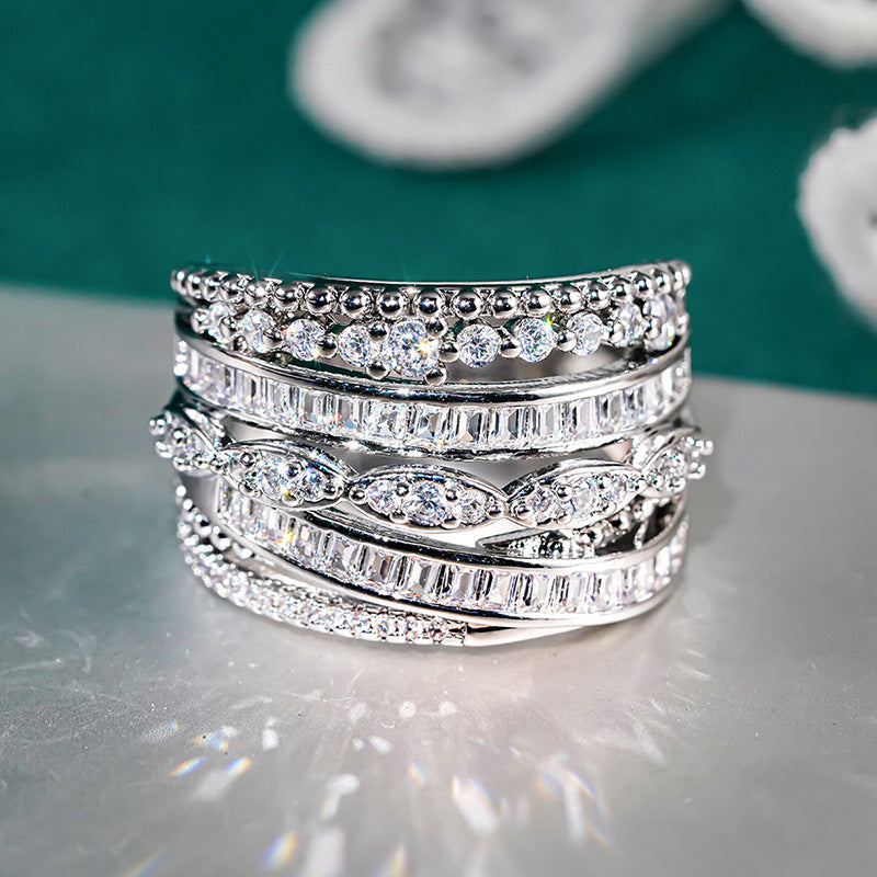 Romanttinen Sormus erityisiin hetkiin