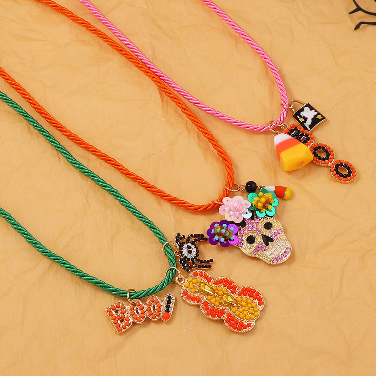 Elegantti Koru jokaiseen tilaisuuteen