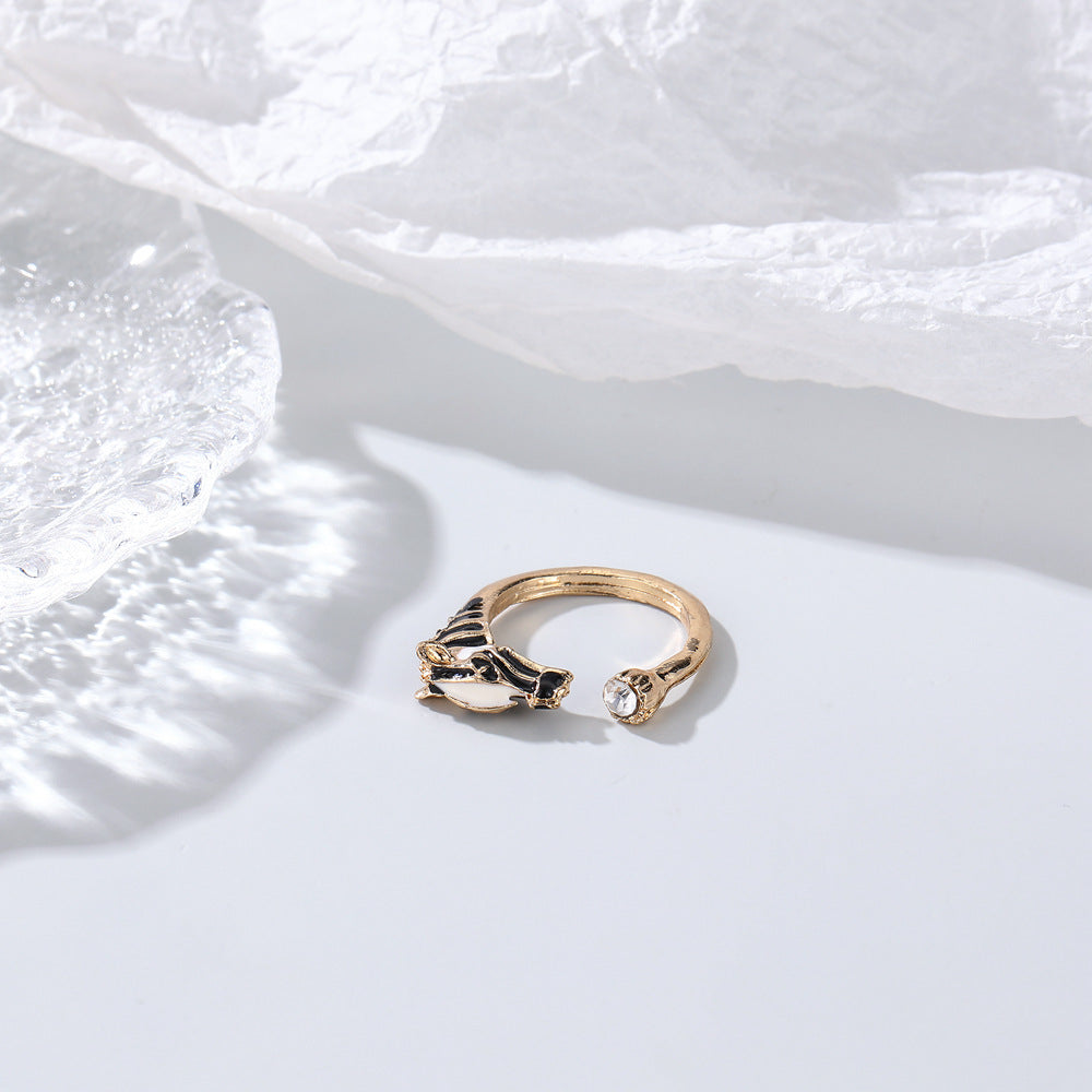 Upea Kulta Rannekoru päivittäiseen käyttöön