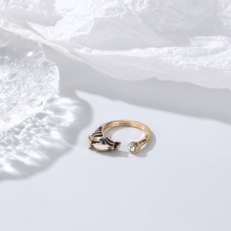 Upea Kulta Rannekoru päivittäiseen käyttöön