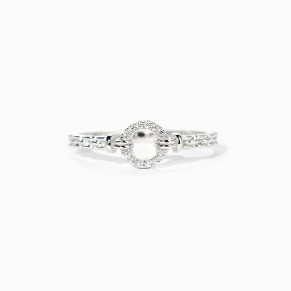 Elegantti Sormus jokaiseen tilaisuuteen