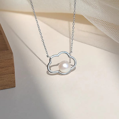 Romanttinen Helmi Kaulakoru erityisiin hetkiin