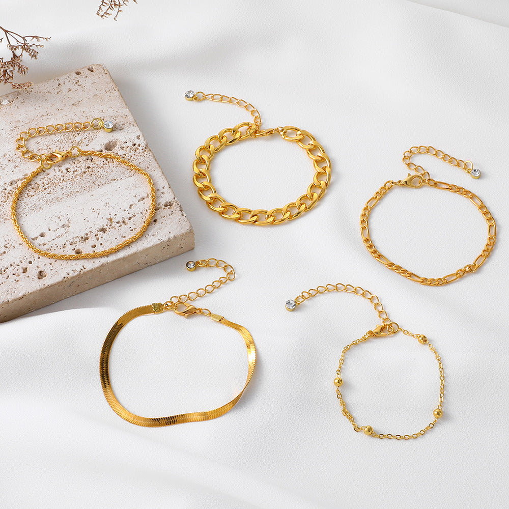 Upea Kulta Rannekoru päivittäiseen käyttöön