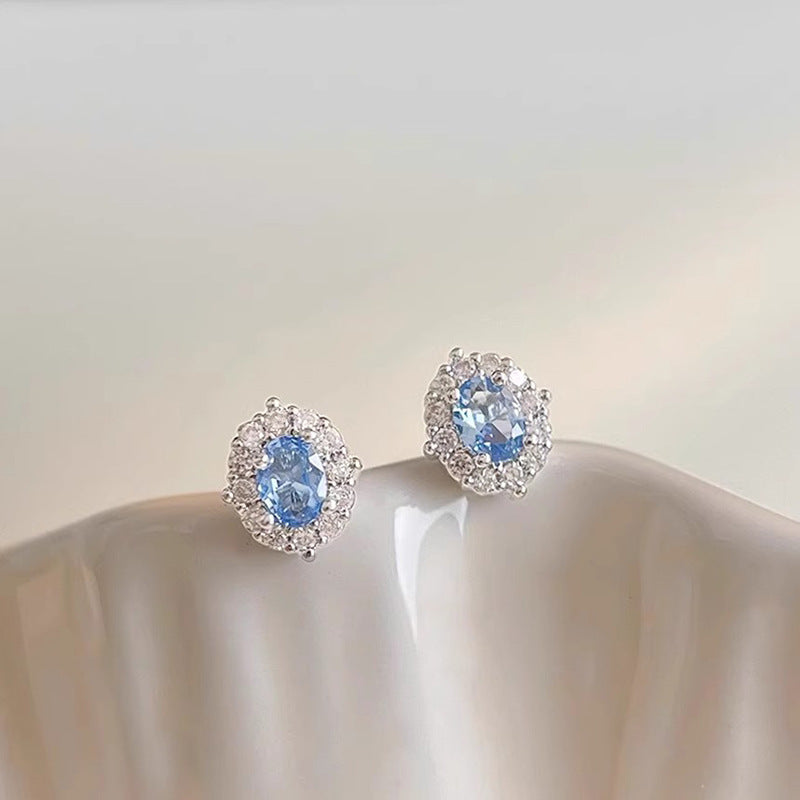 Klassinen Korvarengas ajattomalla viehätyksellä