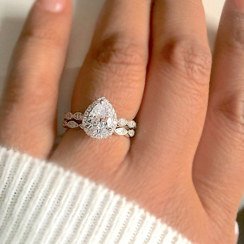 Kaunis Sormus ainutlaatuisella tyylillä