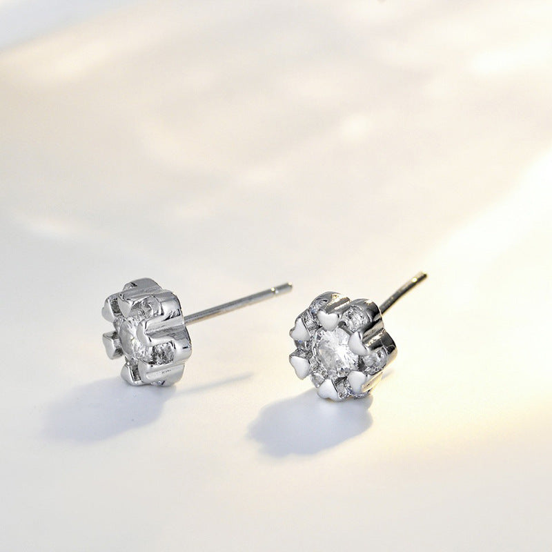 Kaunis Korvarengas ainutlaatuisella tyylillä