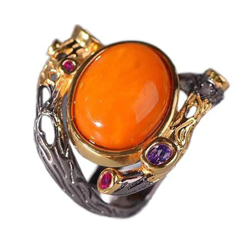 Klassinen Hopea Sormus ajattomalla viehätyksellä