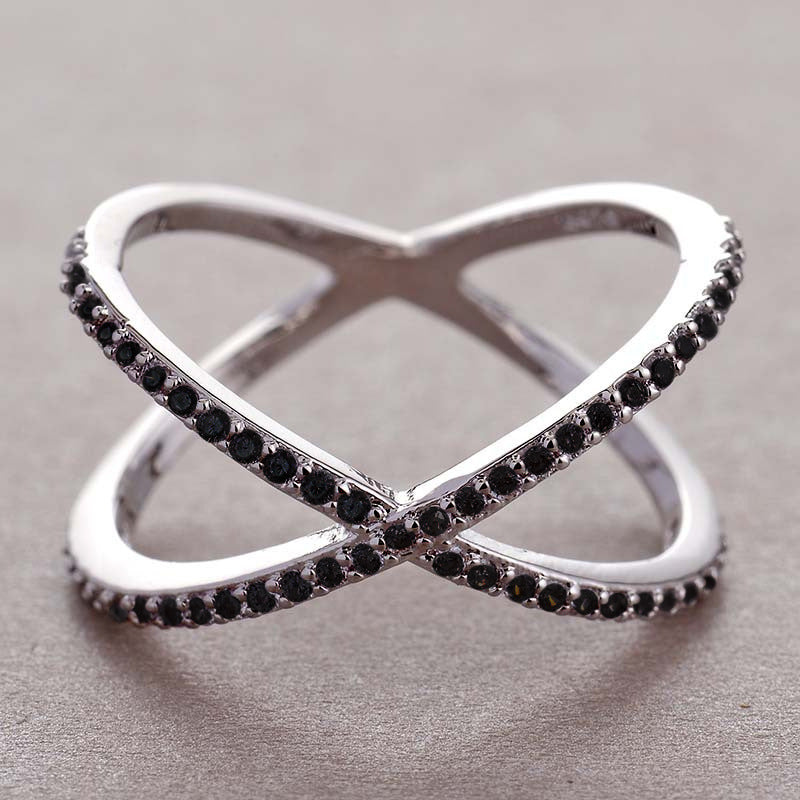 Elegantti Sormus jokaiseen tilaisuuteen