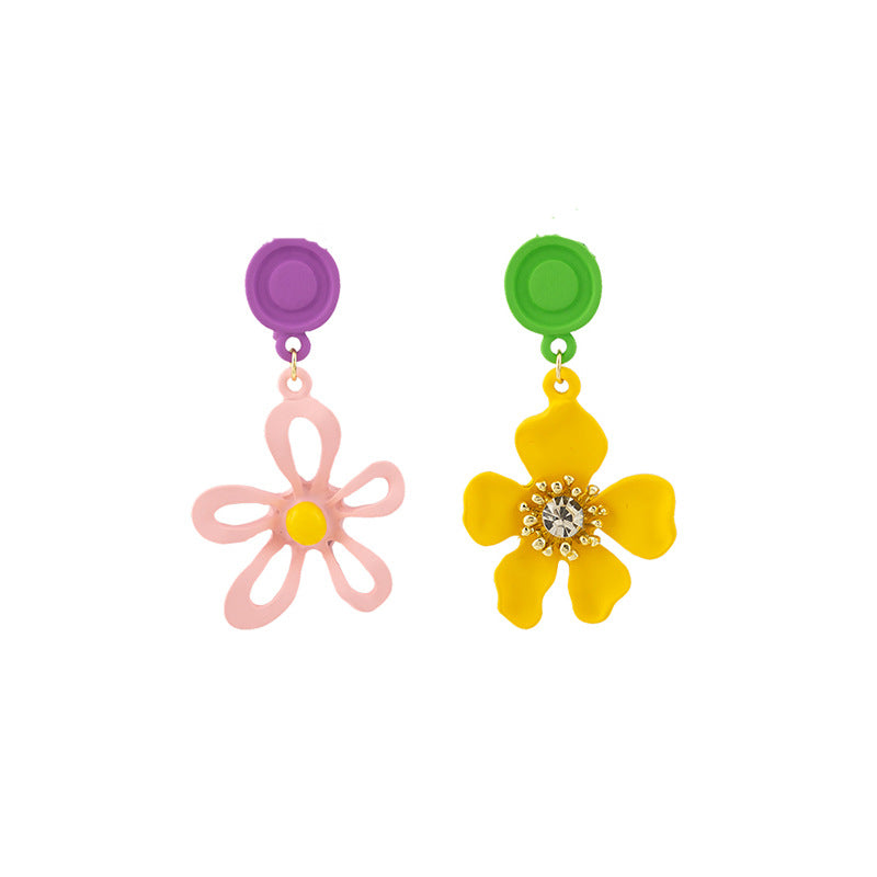 Kaunis Korvarengas ainutlaatuisella tyylillä