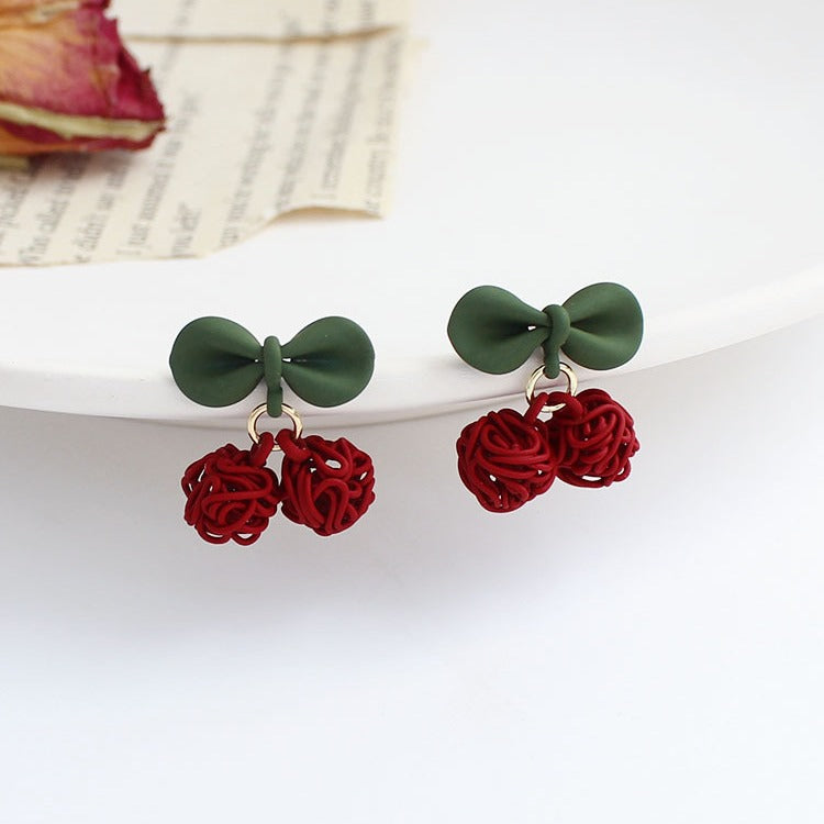 Käsintehty vintage Korvarengas