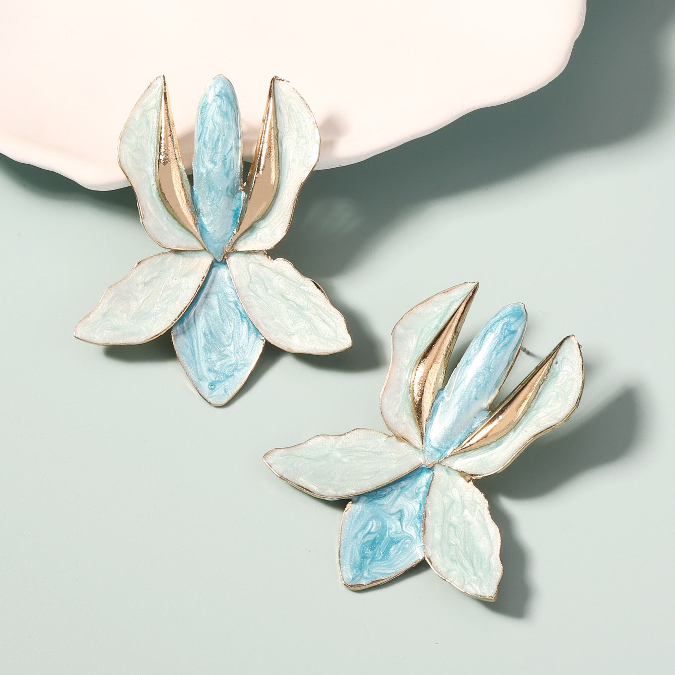 Romanttinen Korvarengas erityisiin hetkiin